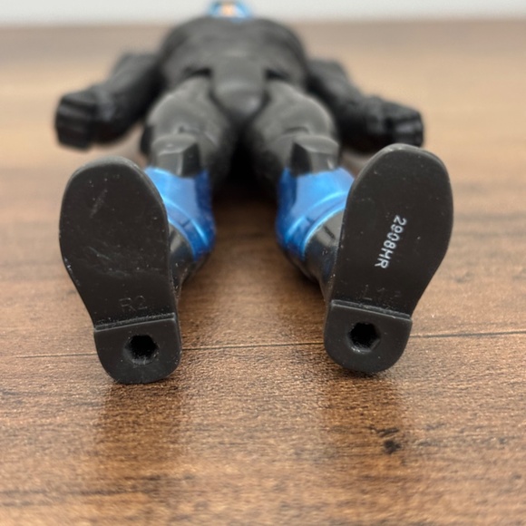 2019 Mattel DC Comics Batman Robin Missions NIGHTWING 6" Action Figure Toy - Picture 9 of 10